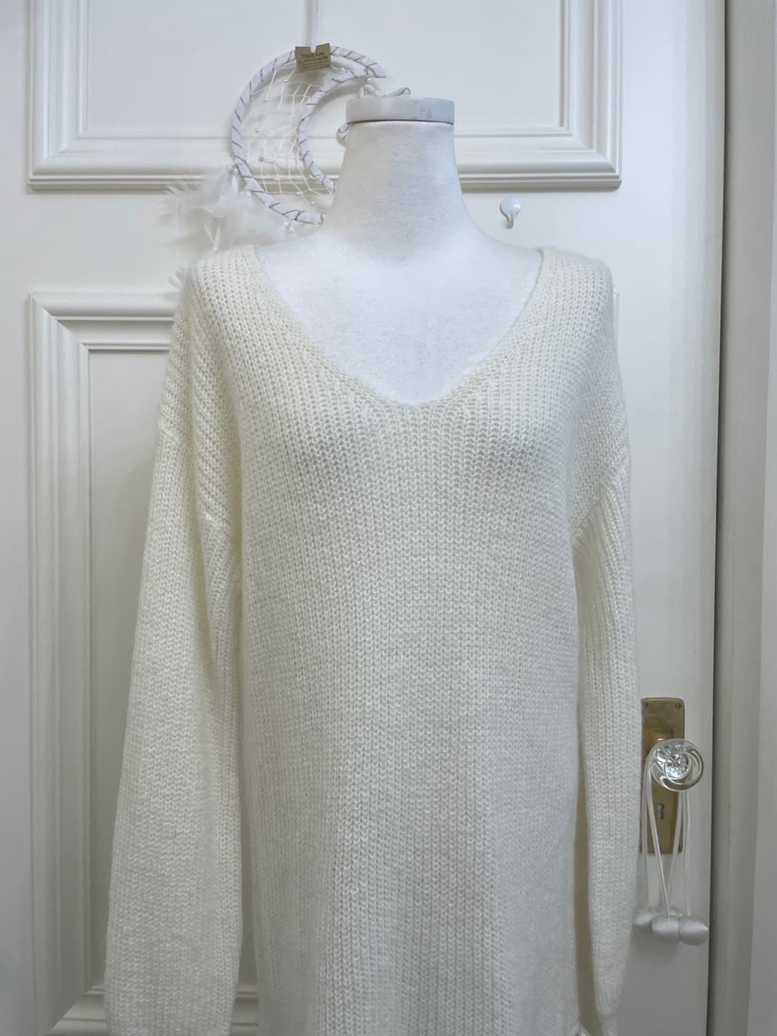 ivory side lace-up loose sweater opc 상품이미지5