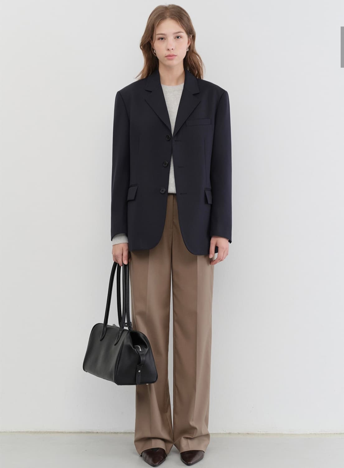 던스트 UNISEX CLASSIC 3 BUTTON 
WOOL BLAZER 상품이미지1