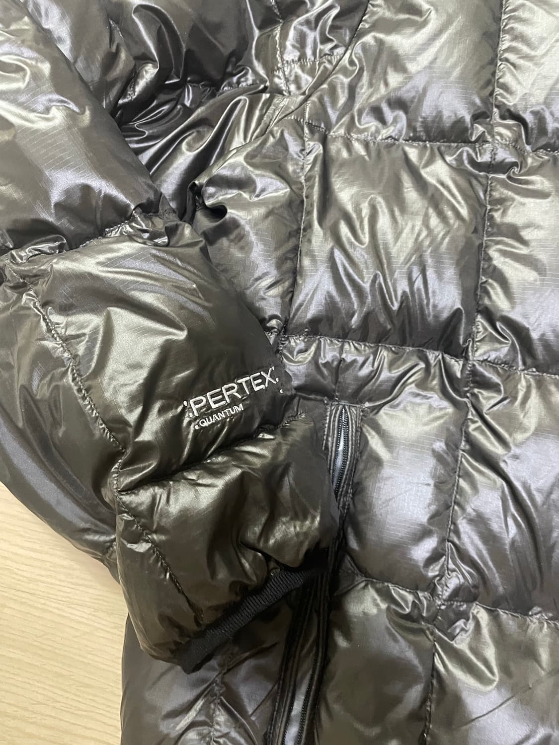 디스이즈네버댓 퍼텍스 경량패딩 XL 새상품 상품이미지3