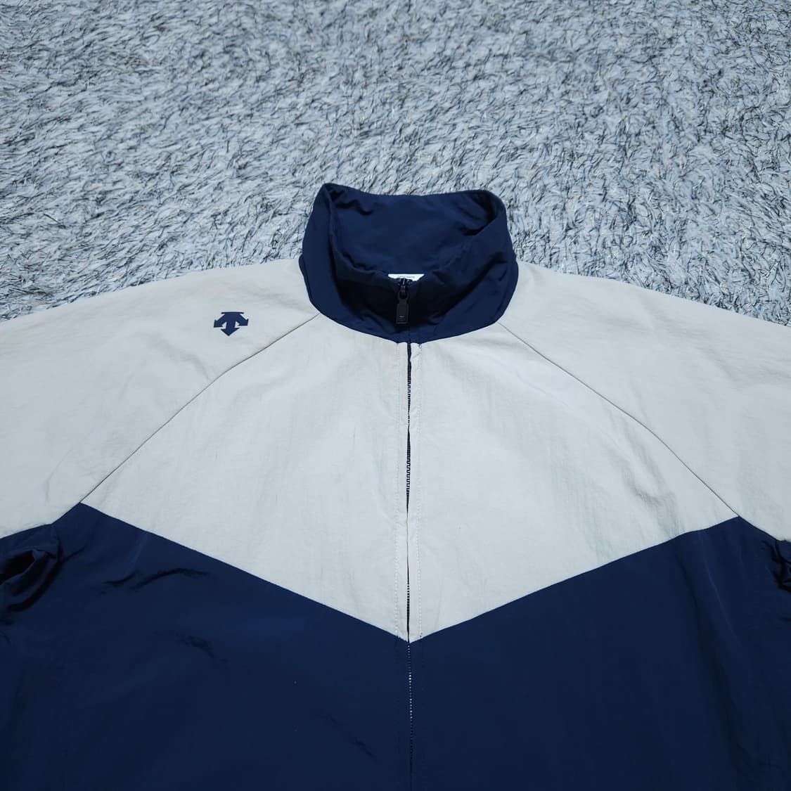 데상트) S 여자 오버핏 우븐 바람막이자켓 올드스쿨 / 왕눈이샵 상품이미지3