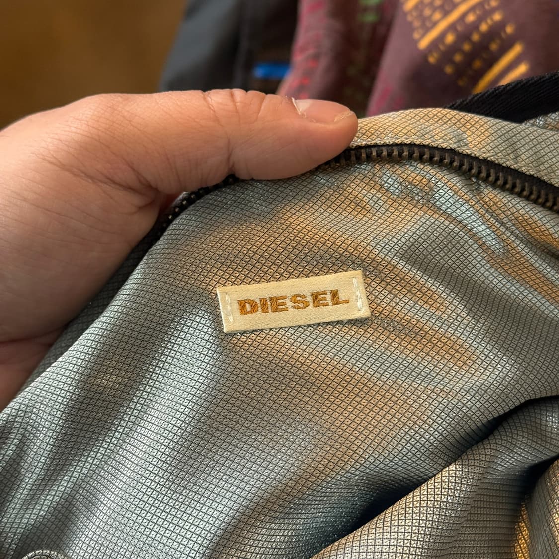 디젤 스펠아웃 메신저백 상품이미지10