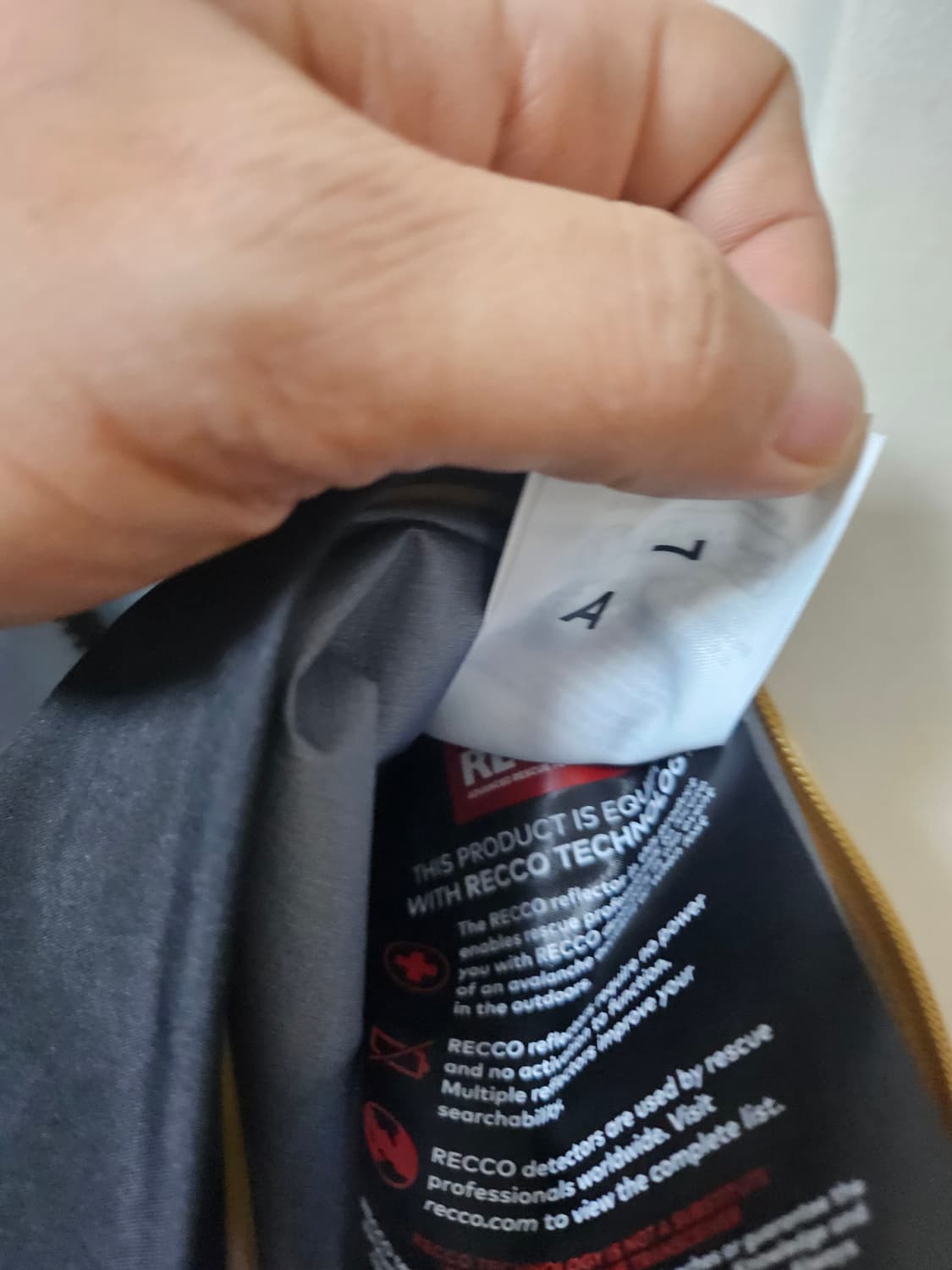 아크테릭스 고어텍스 Rush Jacket L 상품이미지10