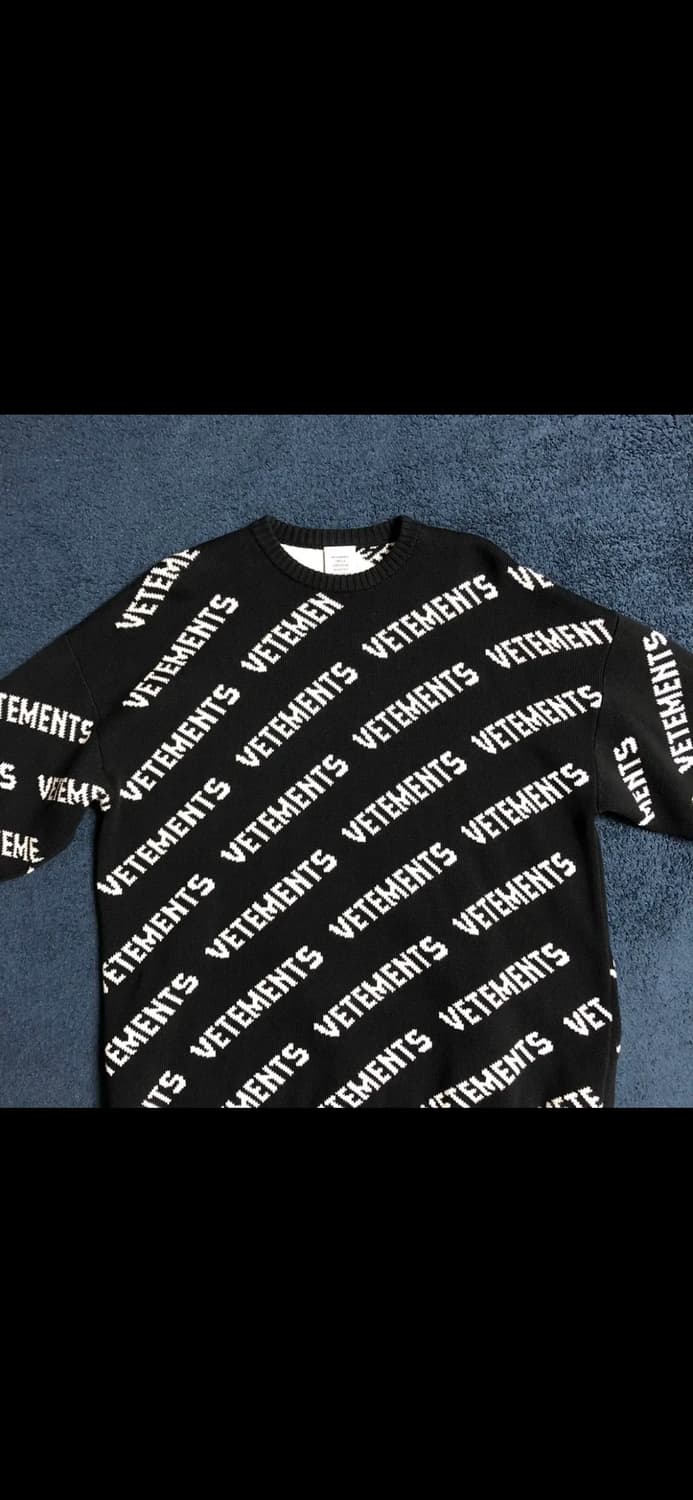 베트멍 멀티로고 니트 상품이미지1