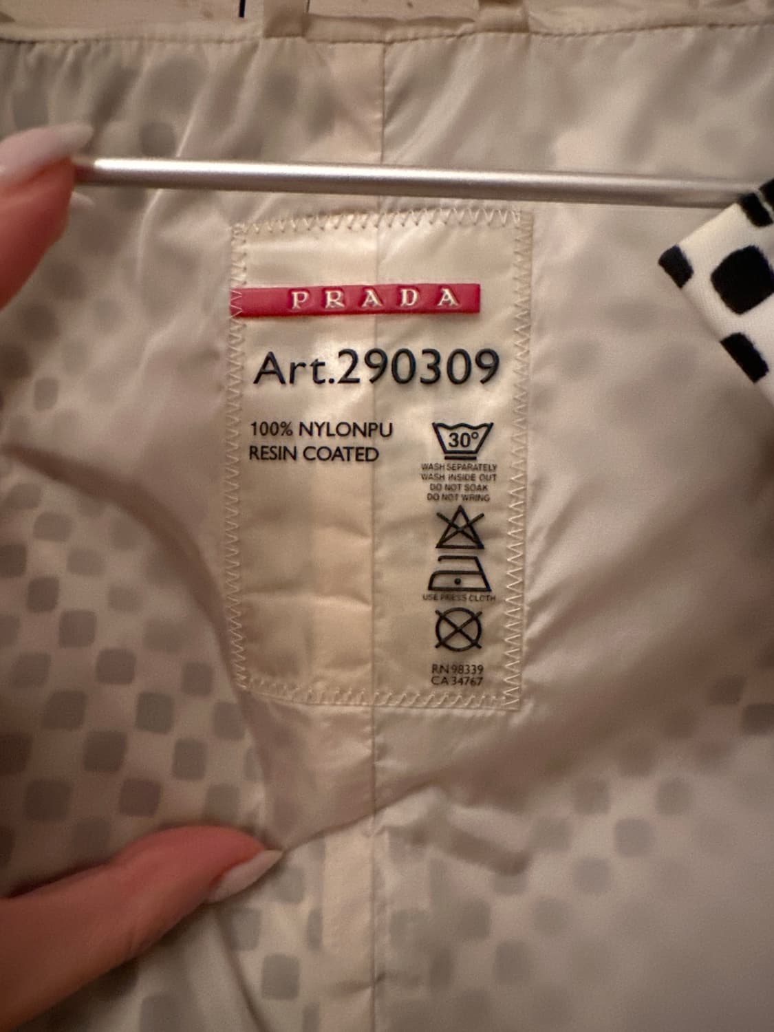 프라다 바람막이 상품이미지4