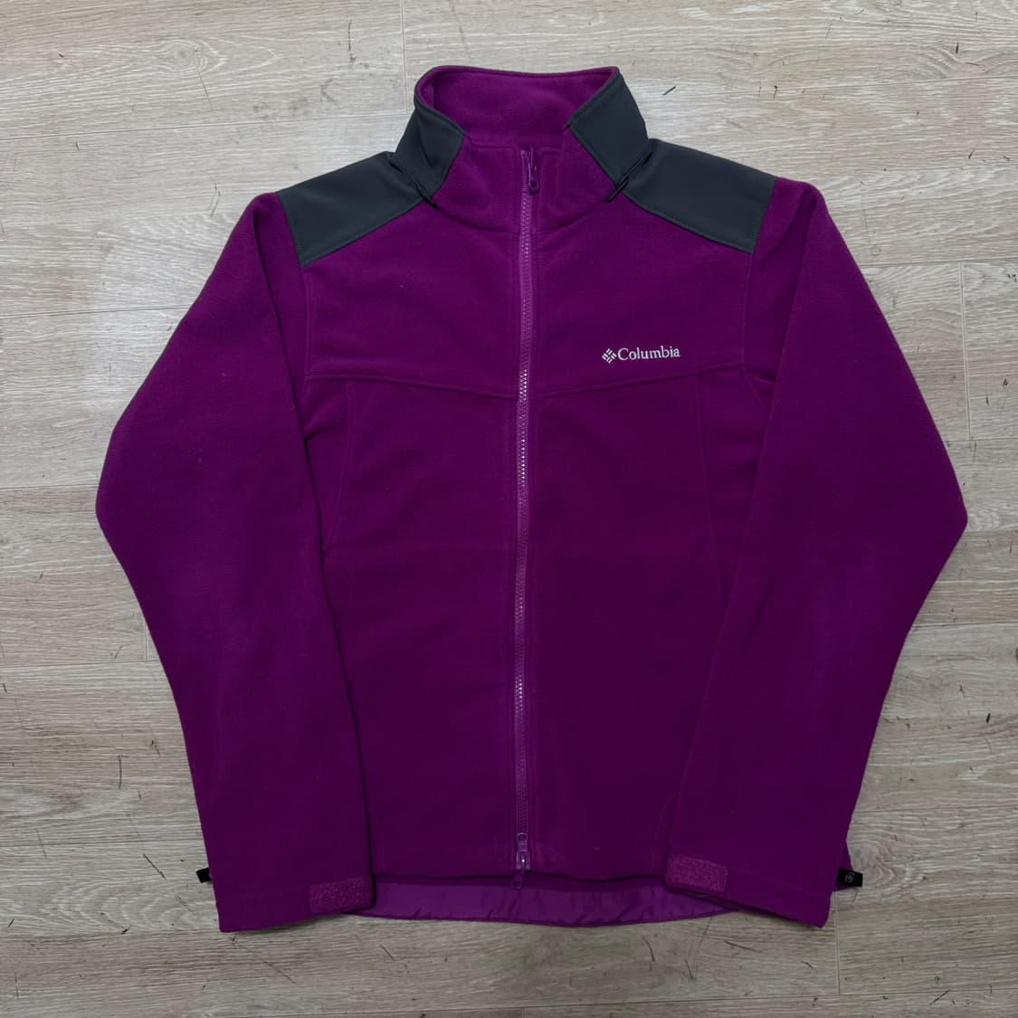 컬럼비아 자수로고 후리스 점퍼 상품이미지1