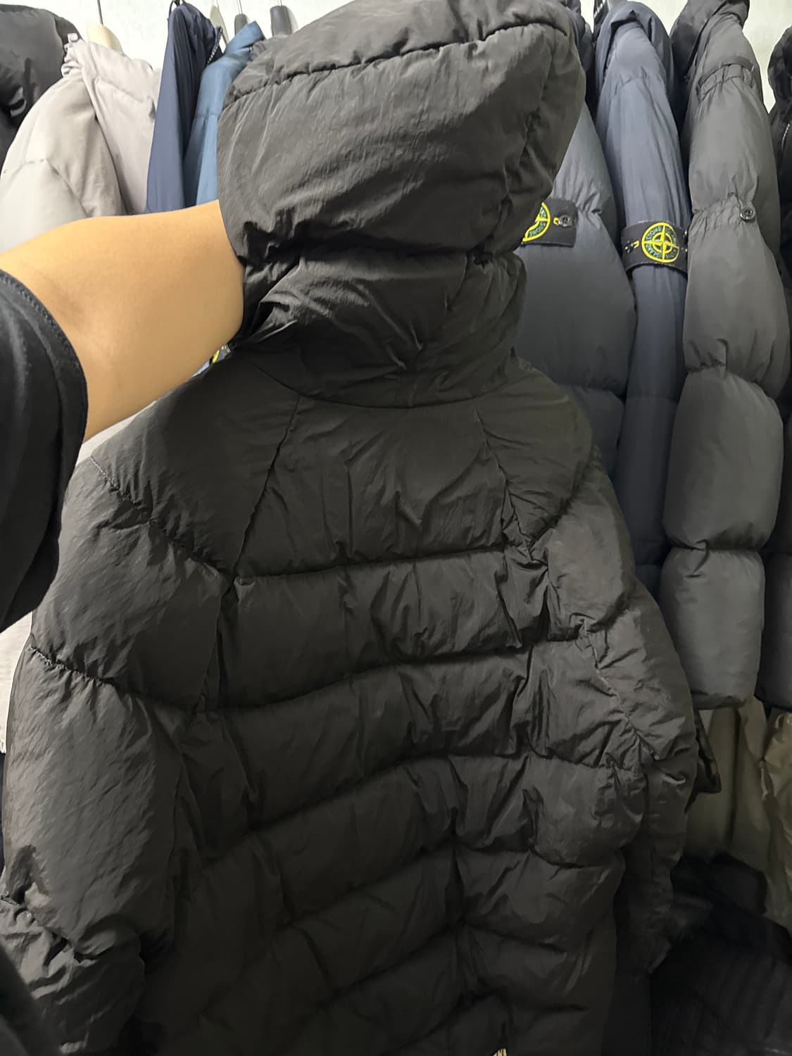 CP컴퍼니 에코크롬 R 패딩 블랙 52사이즈 상품이미지2