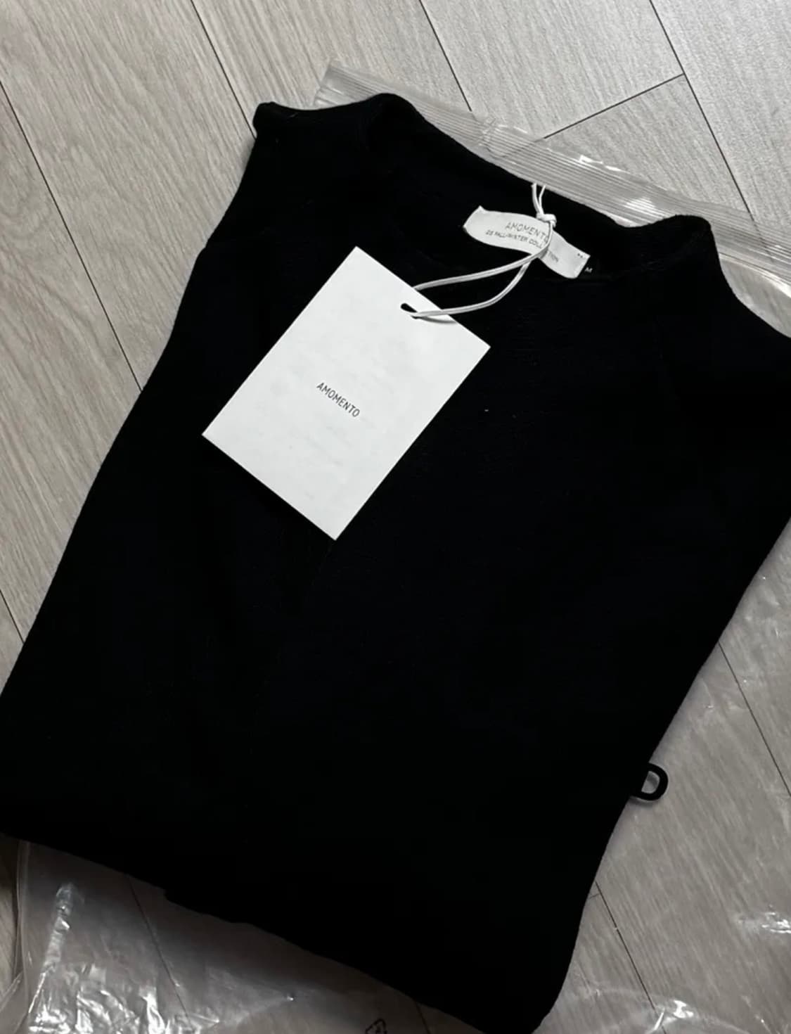 아모멘토 25FW 라운디드 슬리브 가디건 블랙 M 상품이미지1