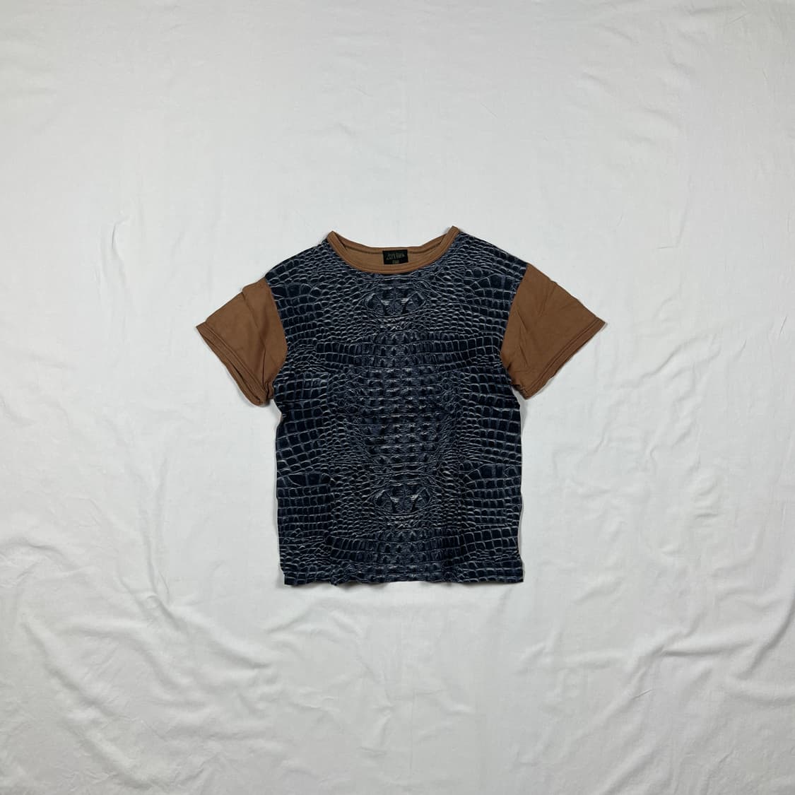 90‘s 장폴고티에 가죽 프린팅 반팔티셔츠 상품이미지1