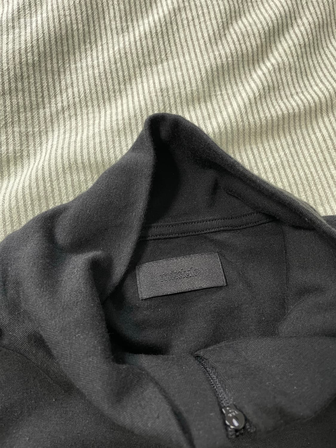 머듈 넥집 neck zip 블랙  상품이미지5