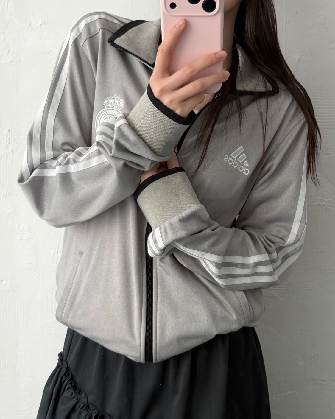 Adidas 아디다스 레알마드리드 RM 로고 실버그레이 컬러 트랙탑 상품이미지2