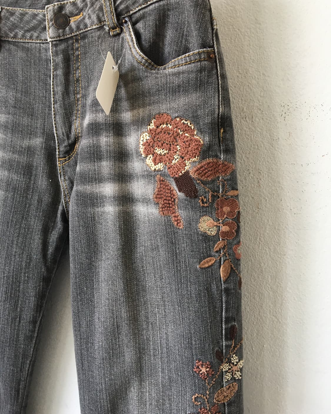 Flower needle work point denim pants 상품이미지4