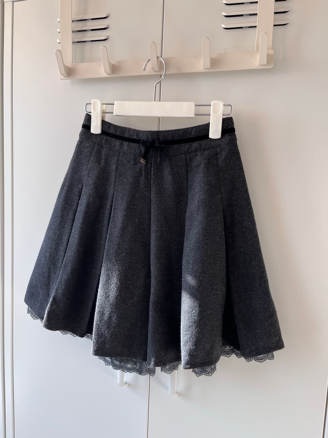 Axes Femme 레이스 울 리본 플리츠 반바지 상품이미지8