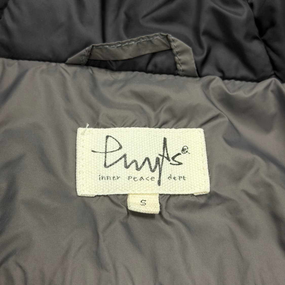 피지컬 디파트먼트 스퀘어 퀄팅 후드 패딩 자켓 차콜 S 상품이미지6