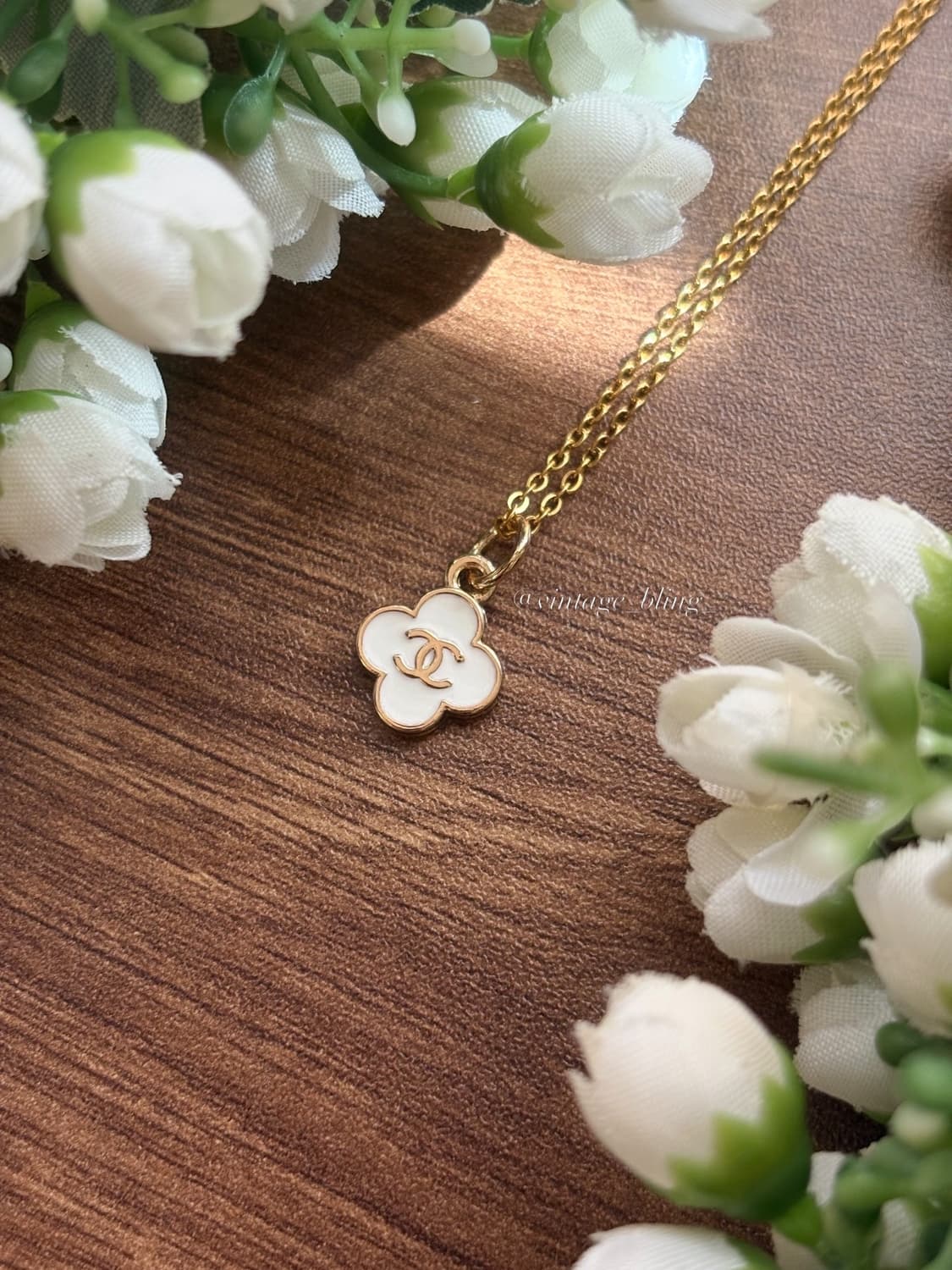화이트) 샤넬 미니 클로버 골드 목걸이  상품이미지1