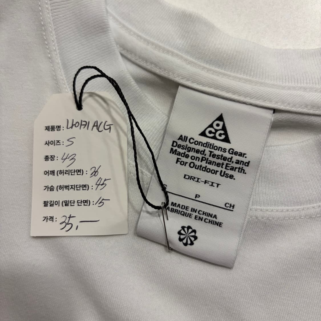 [S] 나이키 ACG 우먼 반팔 티셔츠 화이트 E56 상품이미지5