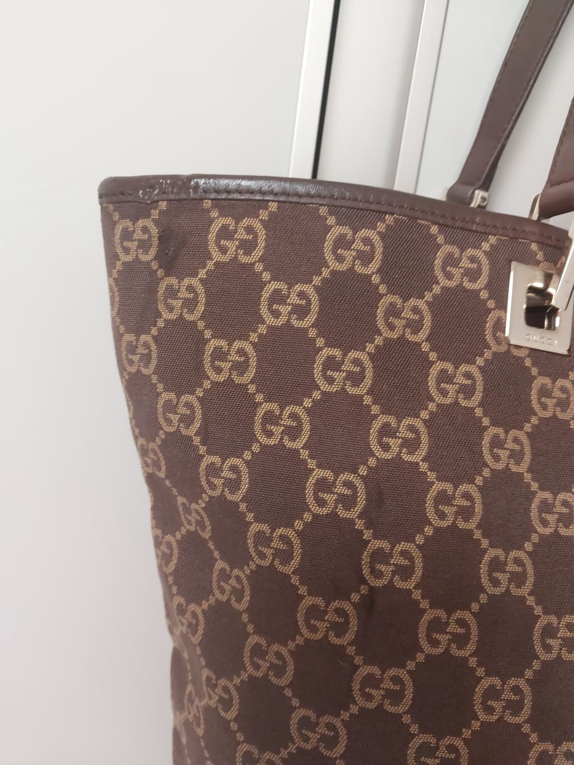 구찌 캔버스 GG로고 버킷 숄더백 (정품) 상품이미지2