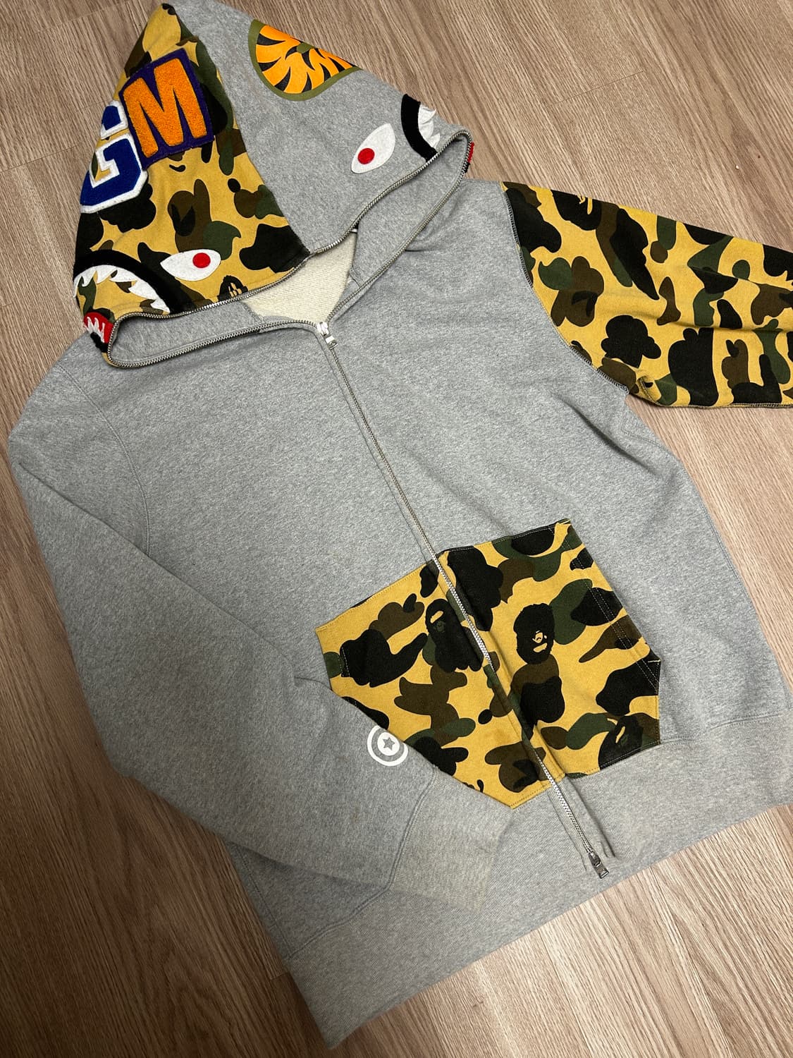 Bape 베이프 그레이 카모 샤크 후드집업 그레이  상품이미지1