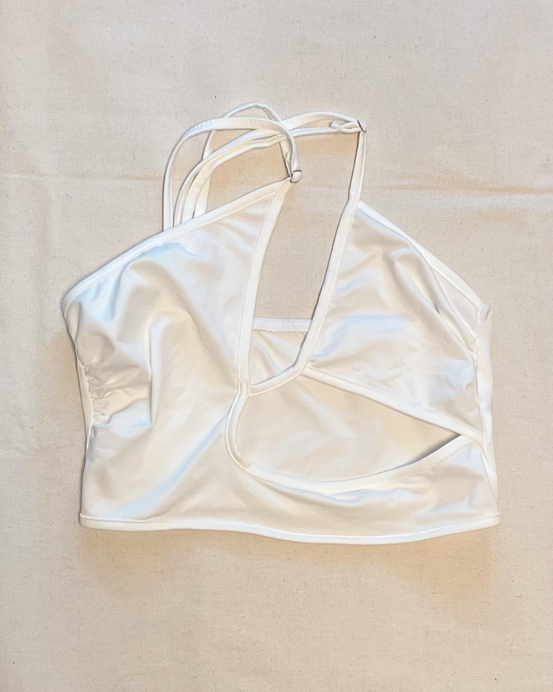 white cut-out sleeveless top 상품이미지1