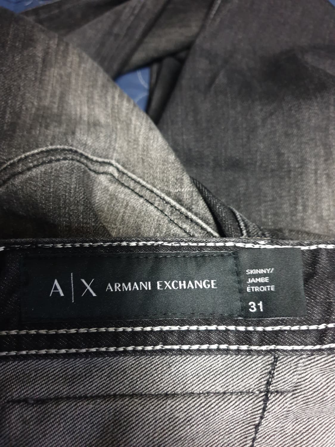 아르마니 익스체인지 스키니핏 스트레치 워싱 데님진 흑청 (31) 상품이미지7