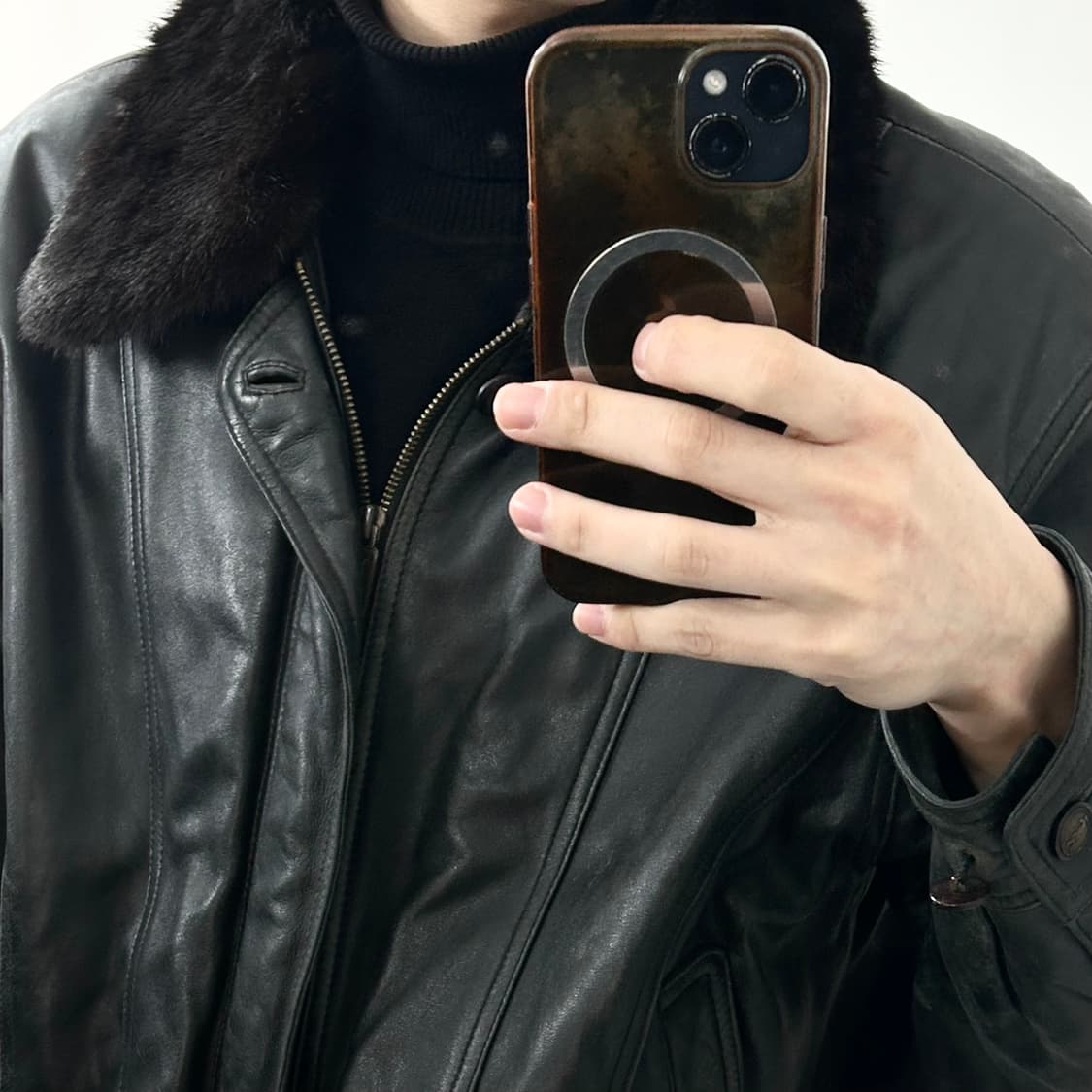 입생로랑 90s 양가죽 퍼카라 봄버 자켓 상품이미지4