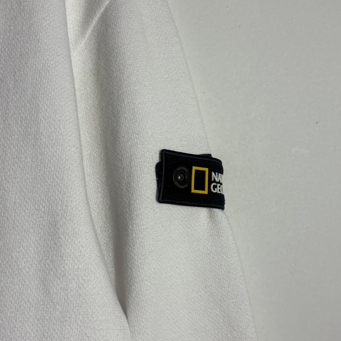 내셔널지오그래픽 로고 맨투맨 스웨트셔츠 (무료배송) 상품이미지4