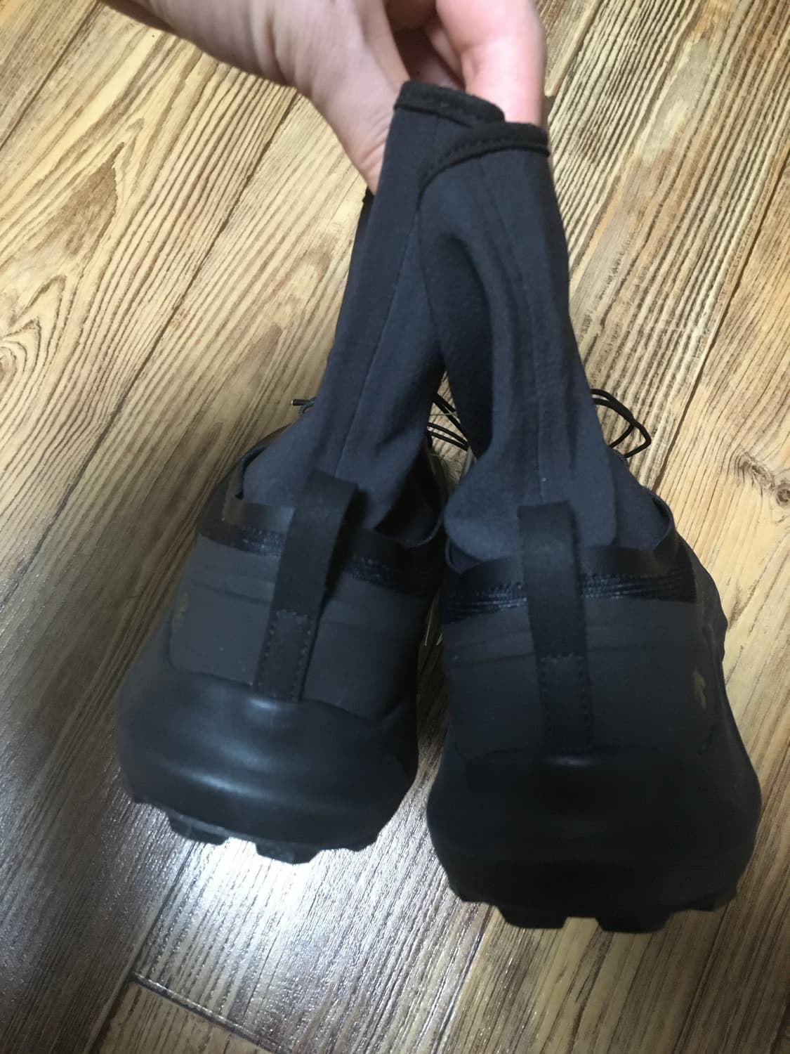 데상트 유스 시프트 트레일 블랙 판매합니다  상품이미지5