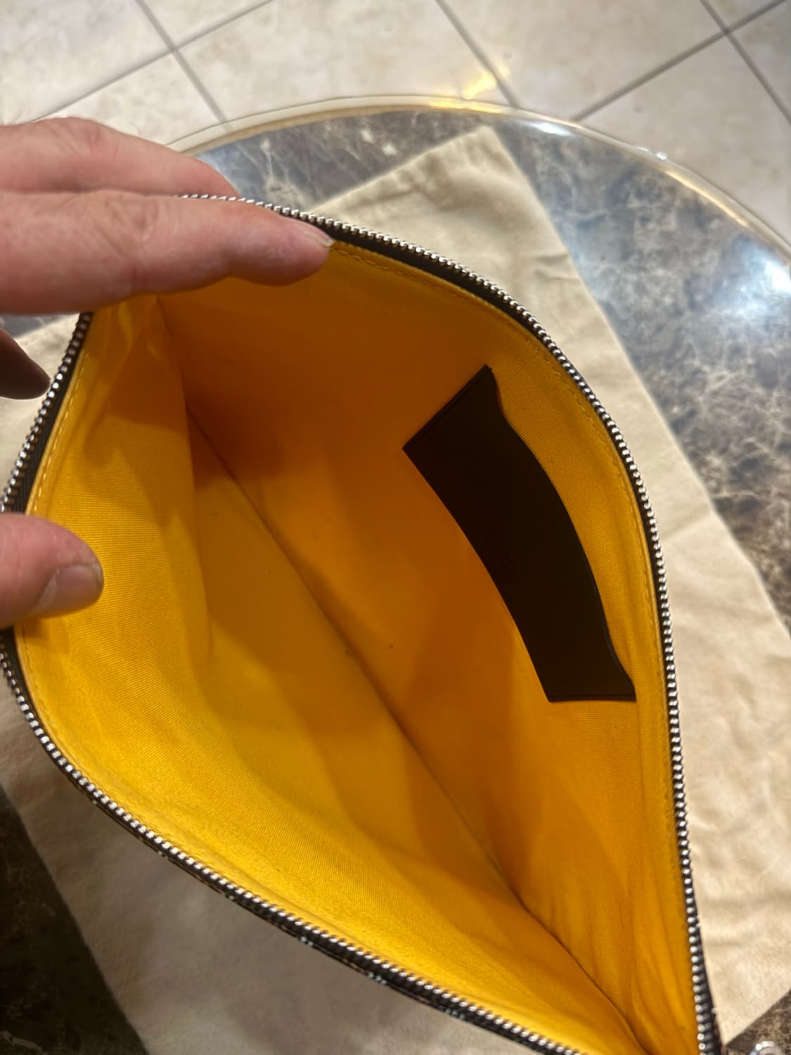 정품 고야드 세나 클러치 팝니다 상품이미지8