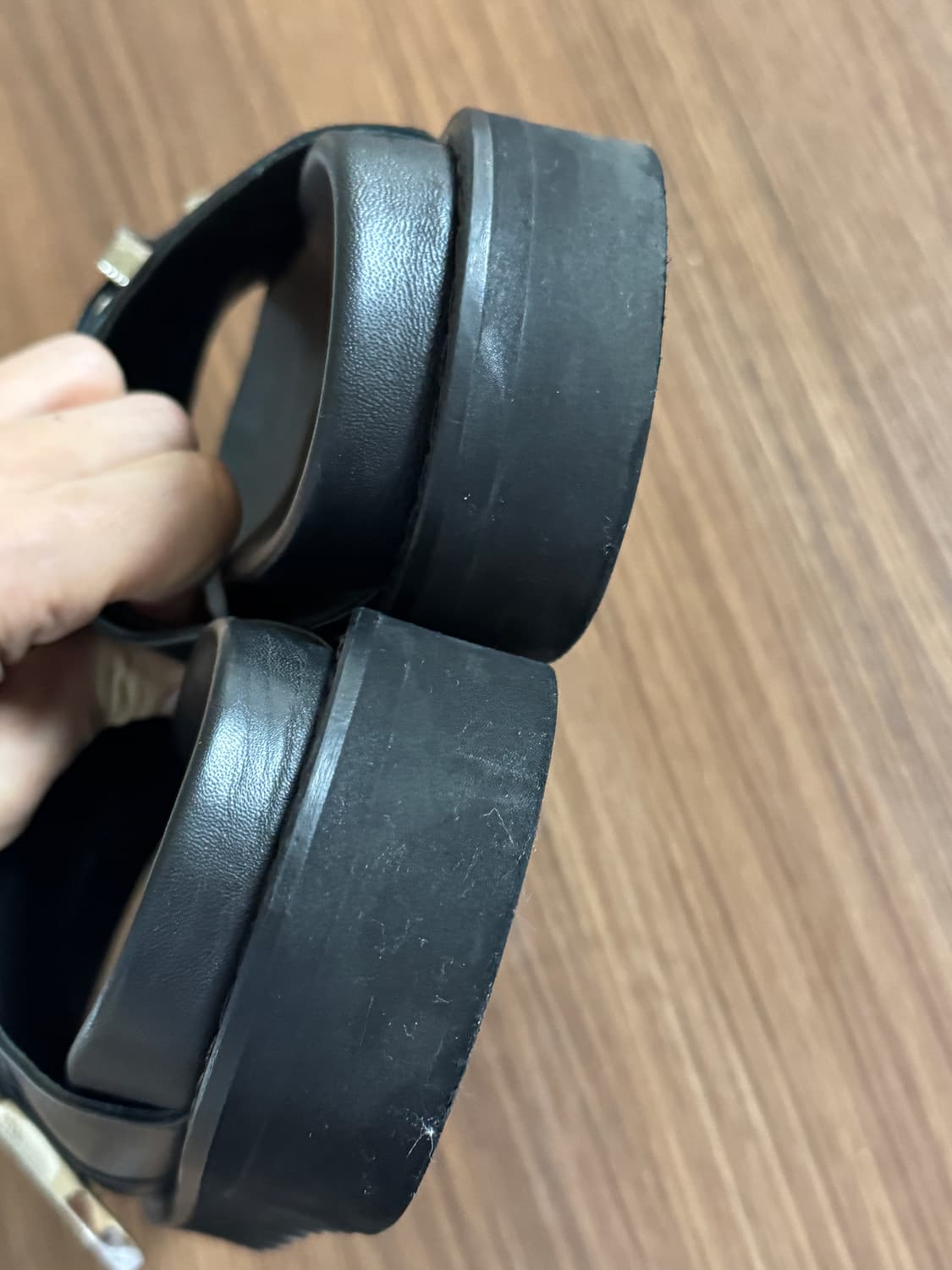 Toga Virilis 토가 비릴리스 인그레이빙 버클 슬라이드 샌들 42 상품이미지9