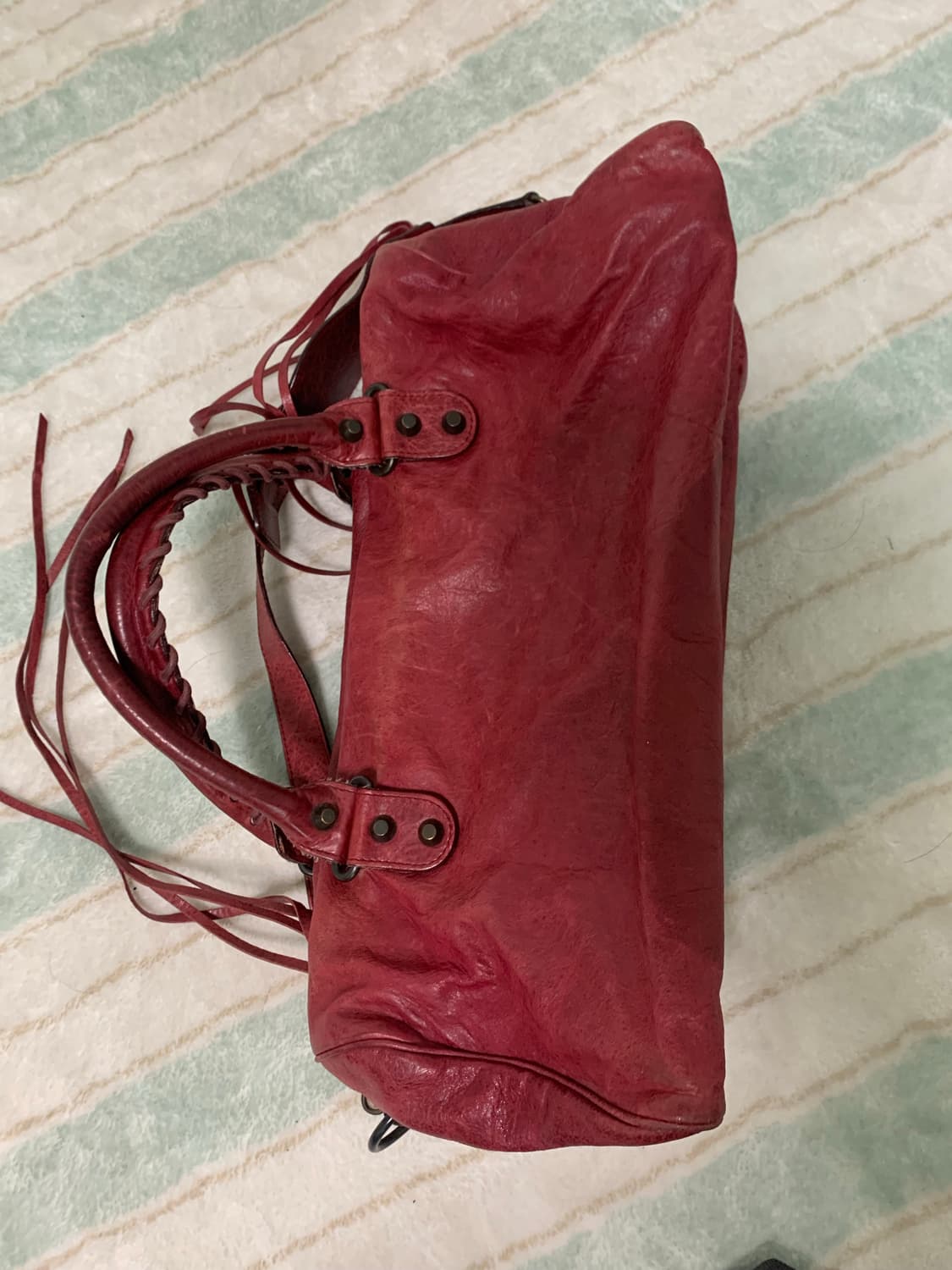 발렌시아가 트위기 버건디 컬러 정품  상품이미지4