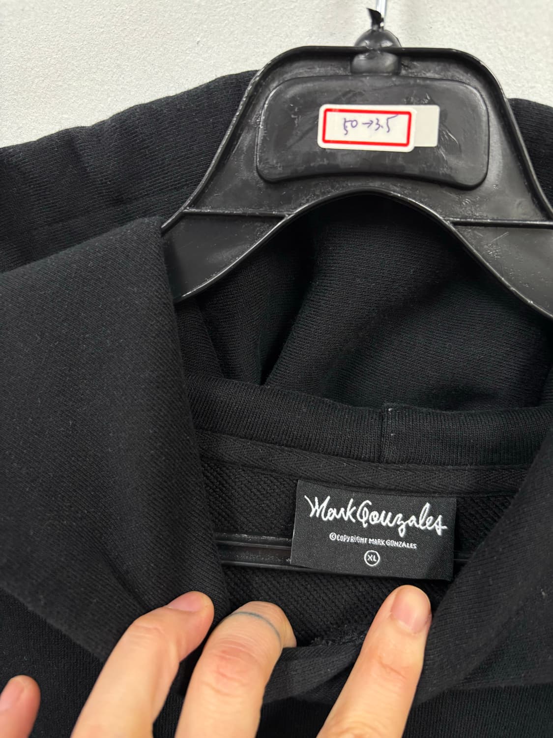 마크 곤잘레스 후드티 상품이미지4