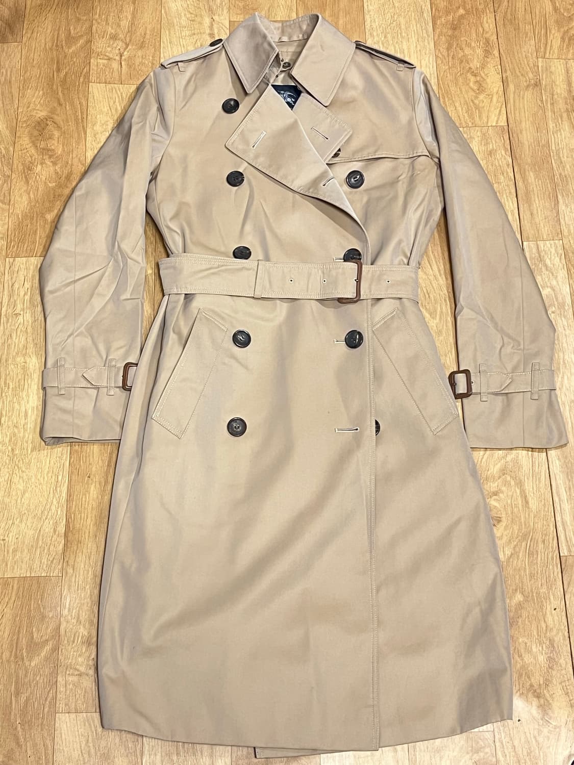 (36) 버버리 더블버튼 클래식 트렌치코트 상품이미지1