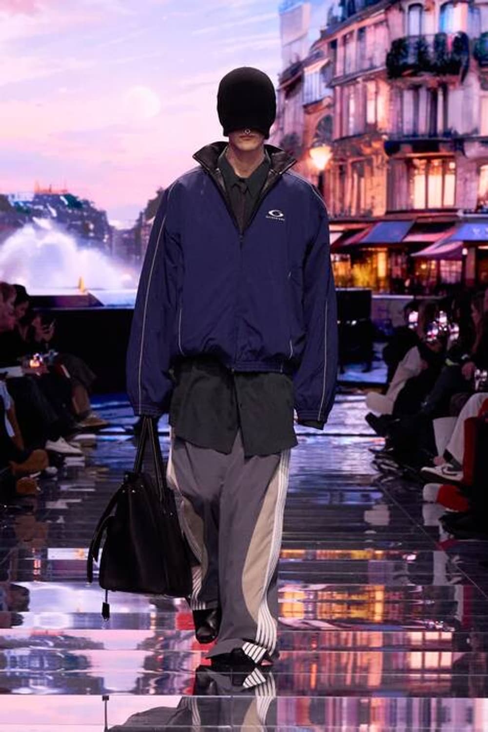 발렌시아가 컷 업 트랙수트 팬츠 블랙 Winter 24 상품이미지9