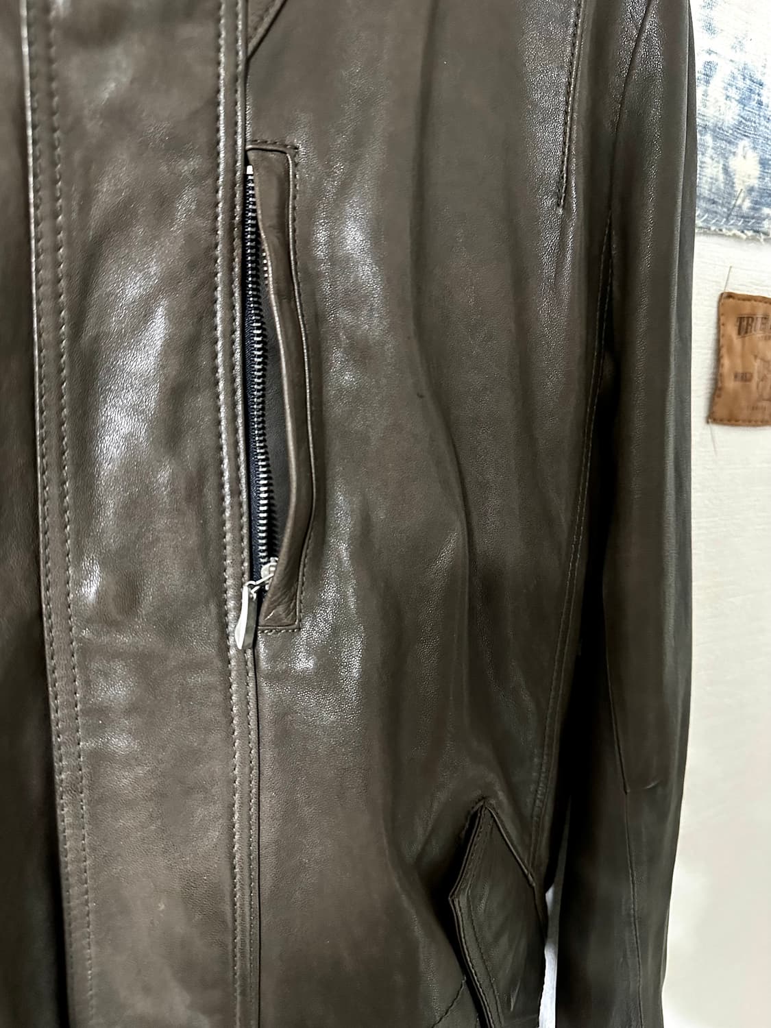 솔리드 옴므 램스킨 하이넥 히든후드 레더자켓 상품이미지4