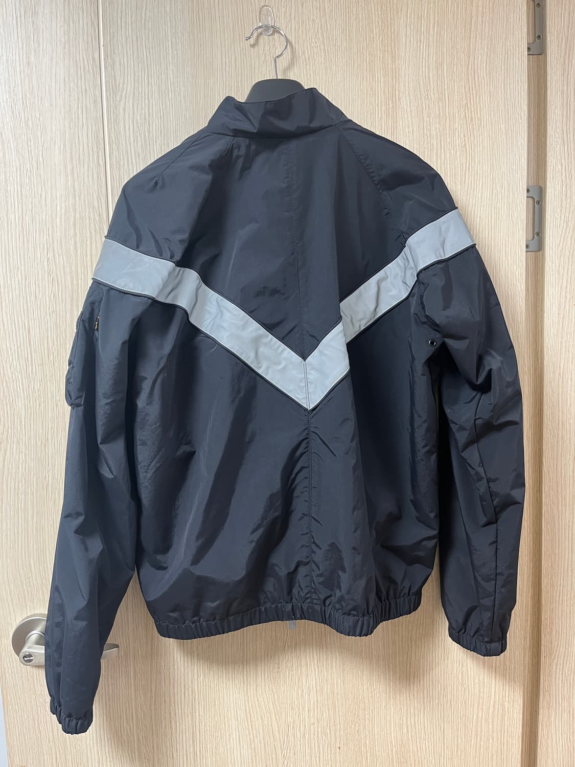 알파인더스트리 트랙자켓 라지 및 스몰 판매 상품이미지2