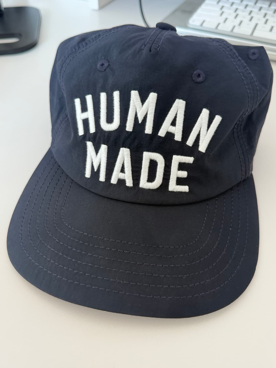 휴먼메이드 나일론 모자 네이비색상 판매합니다. 상품이미지2