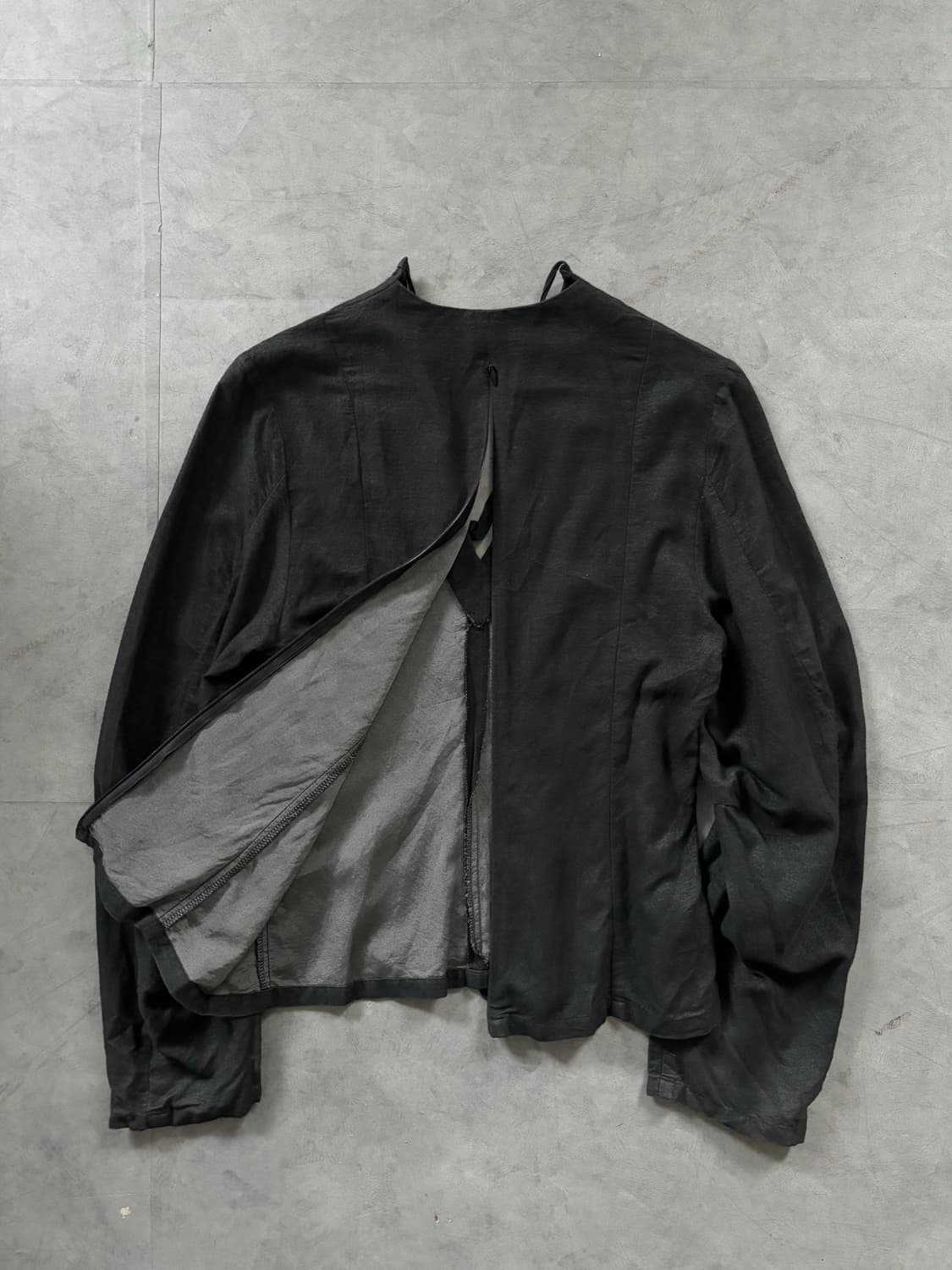 Ann Demeulemeester 앤 드뮐미스터 차콜 브이넥 롱슬리브 상품이미지3