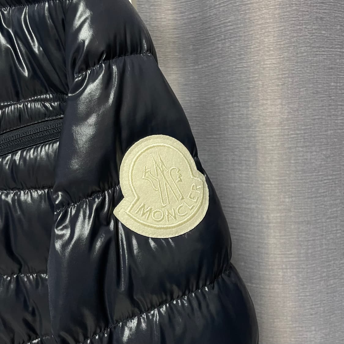 몽클레어 아말테스 패딩 점퍼 2사이즈 백화점판 상품이미지3