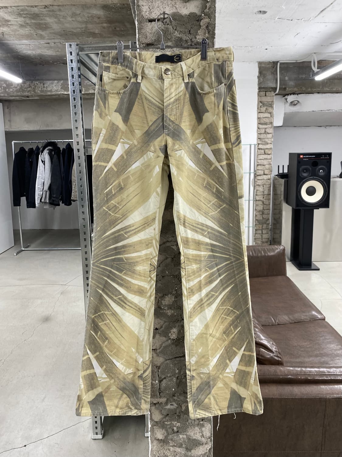 저스트 카발리 인타이싱 플레어 팬츠 상품이미지3