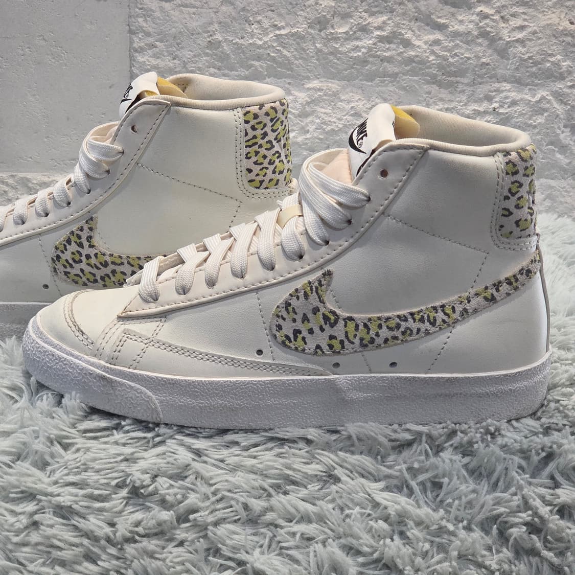 3q-17:나이키 블레이저 미드 레오파드 스우시 23cm-거의새거 상품이미지2
