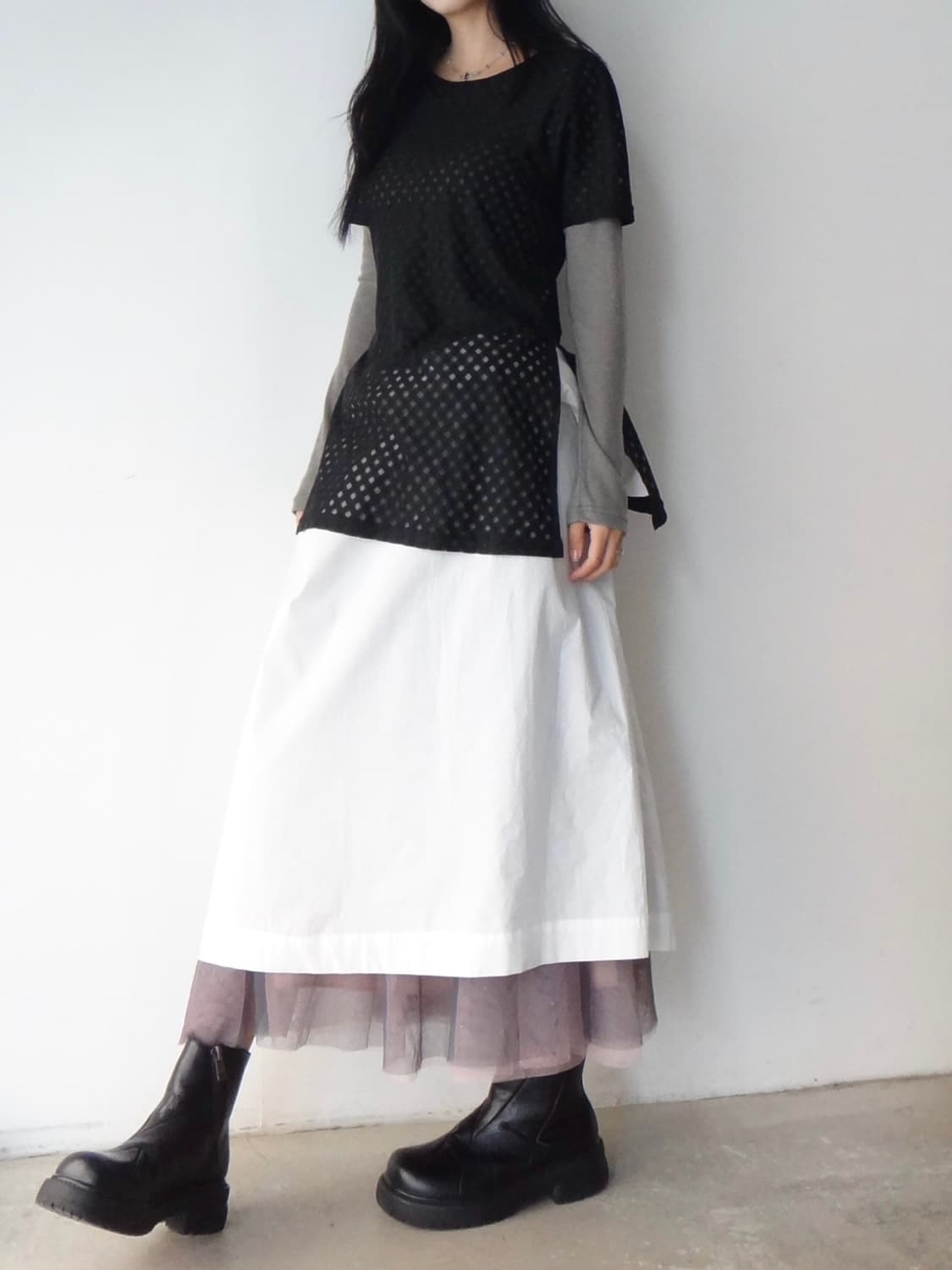 Grid pattern see - through top / black 상품이미지1