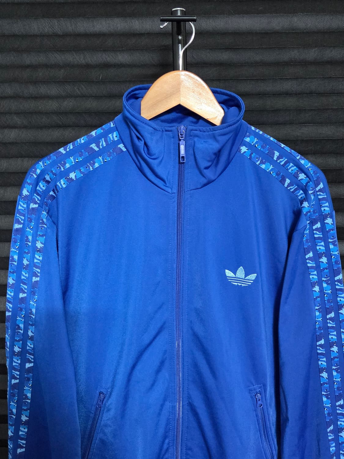 [아디다스] 파이어버드 블루 카모 로고 트랙탑 져지 | 00064 상품이미지2