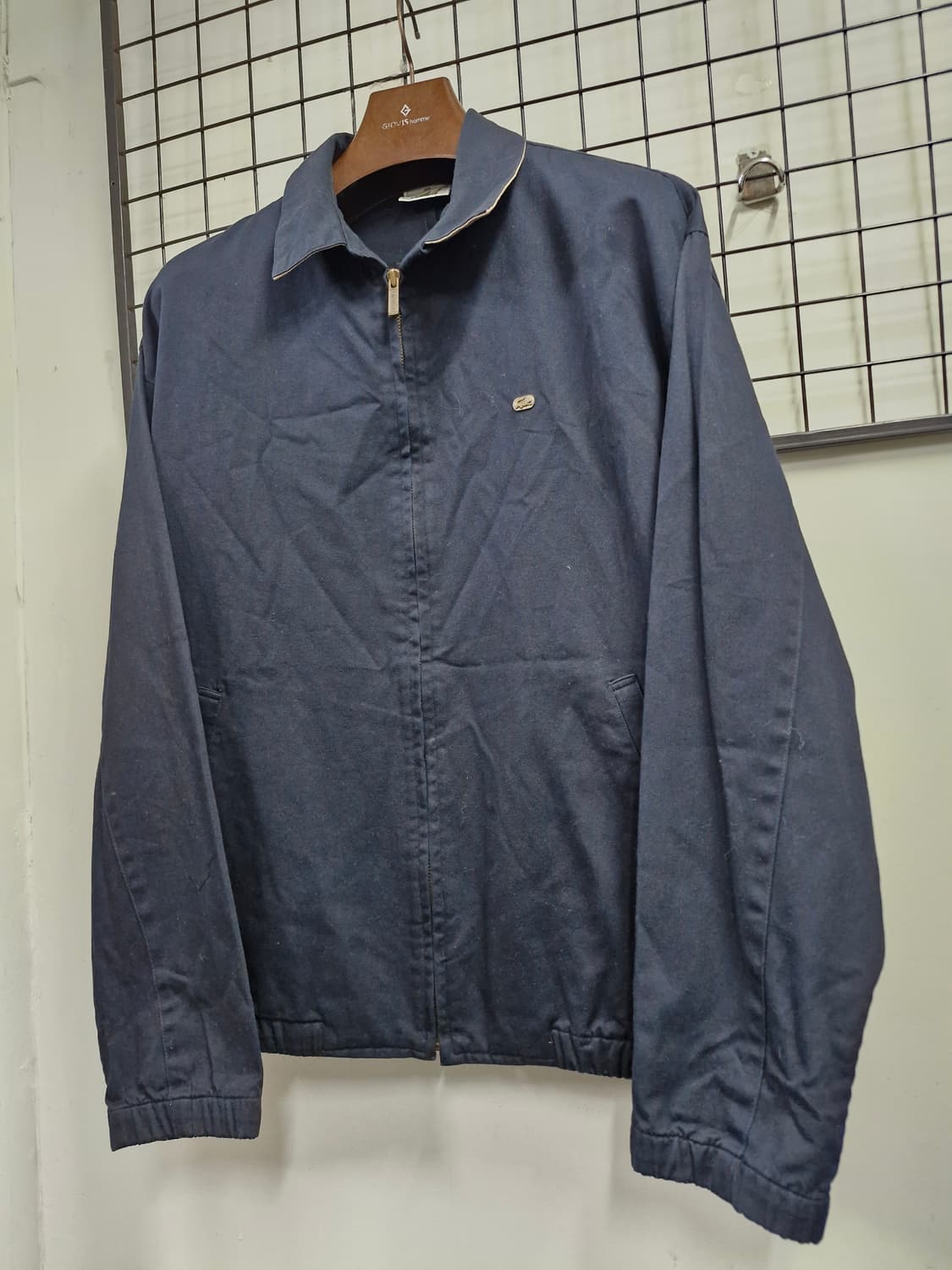 105XL 라코스테 네이비 블루종 자켓. 상품이미지3