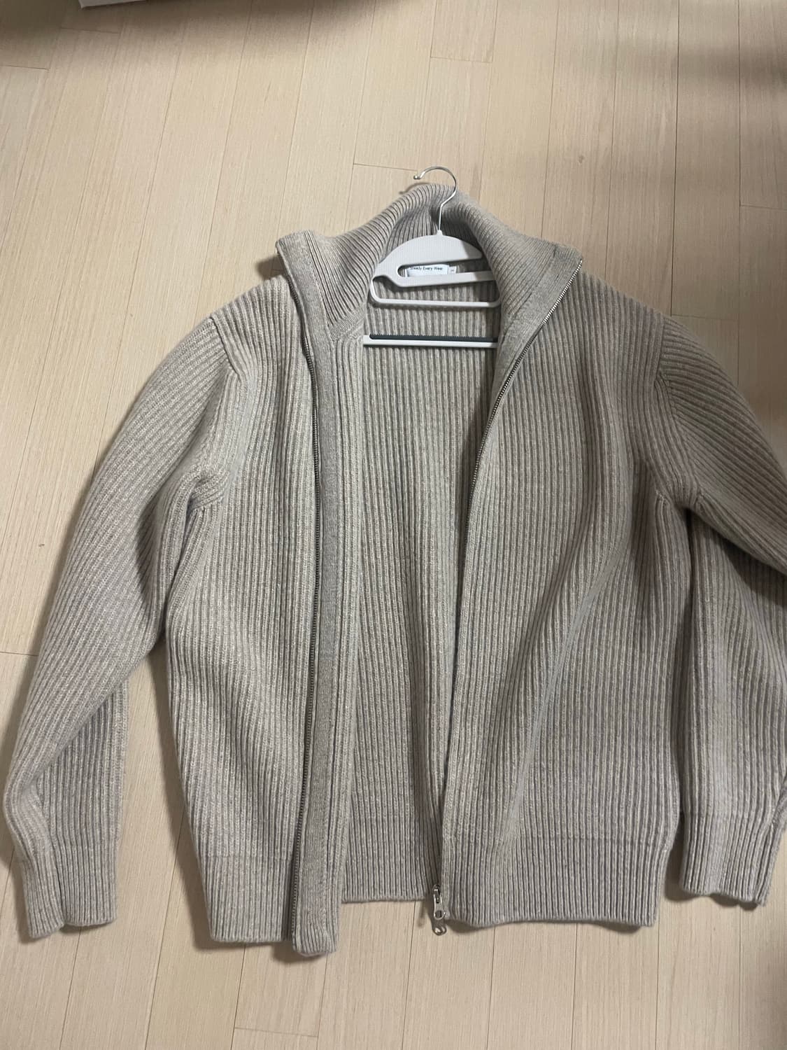 스테디에브리웨어 sew 울 캐시미어 집업 가디건 오트밀 상품이미지1