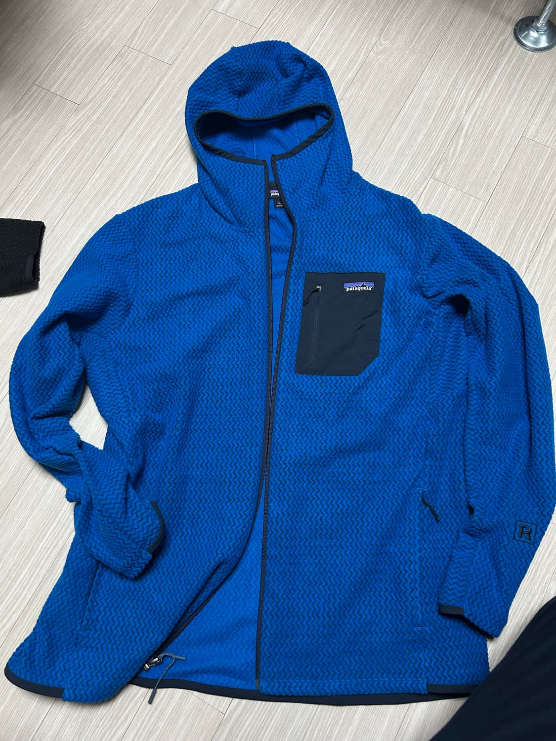 파타고니아 r1 에어 후디 XL 상품이미지1