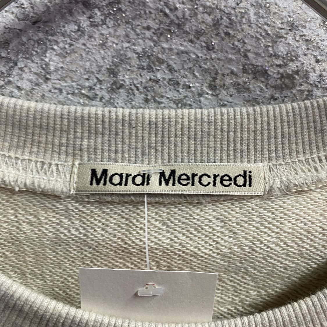 마르디메크르디 시그니처 플라워 로고 맨투맨 B4120 상품이미지5