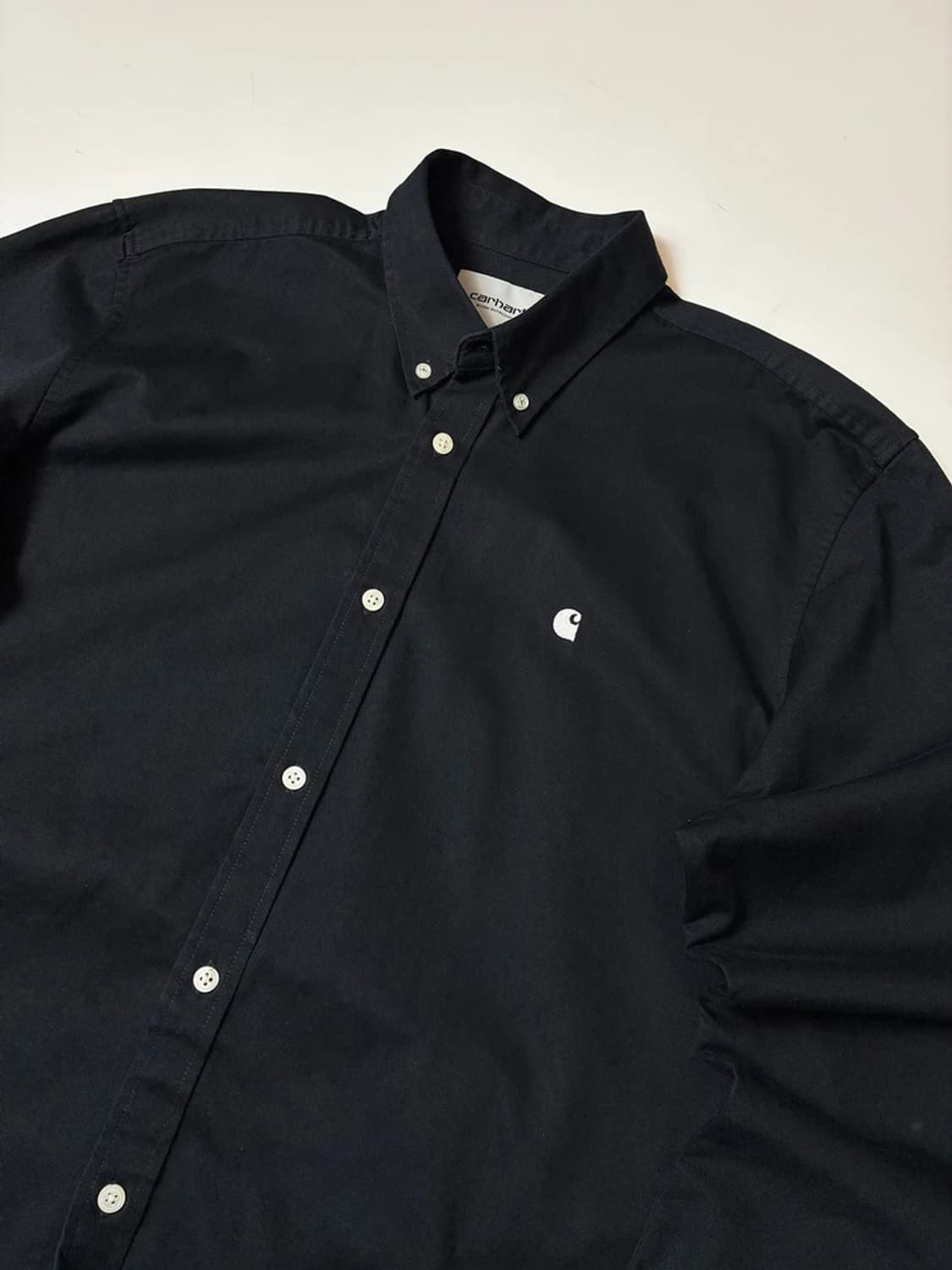 칼하트 WIP 매디슨 코튼 블랙 셔츠 PN9310 상품이미지2