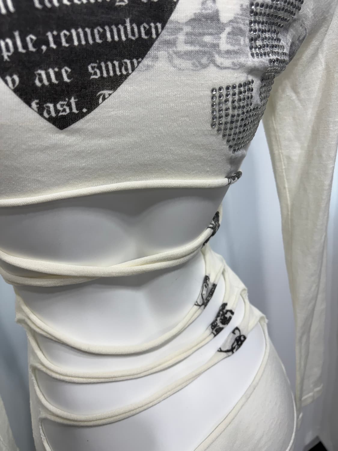 🎸화이트 백 디테일 롱슬리브🎸 상품이미지8