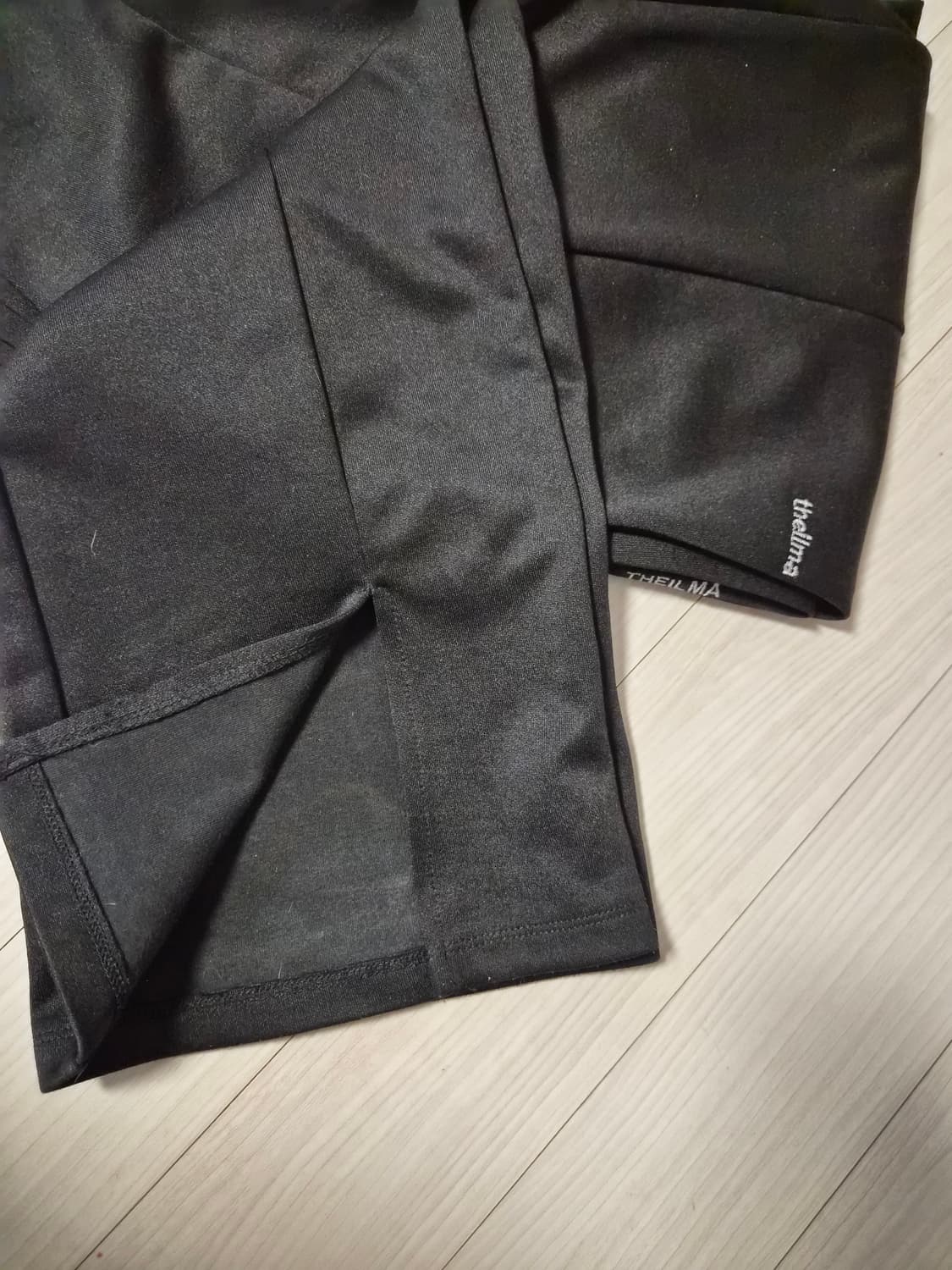 더일마(theilma) 핀턱 슬릿 트레이닝 팬츠 (Free) 상품이미지5