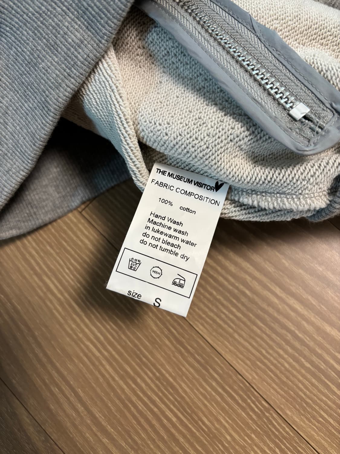 VISITOR CUT-OUT ZIPPER HOODY (GREY) 상품이미지6