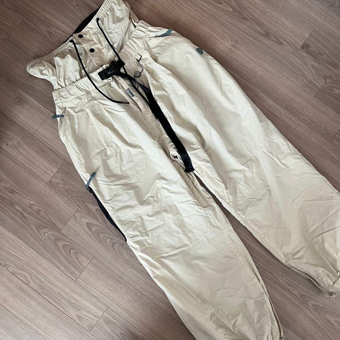 US22 어스투 아이보리 스노우보드 팬츠 상품이미지1